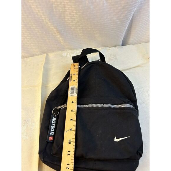 Nike "Just Do It" mini backpack bag 11x13" (distressed logo) key chain zipper - Picture 7 of 10